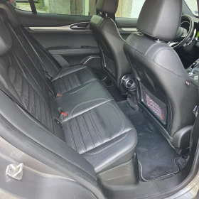 Alfa Romeo Stelvio, снимка 8