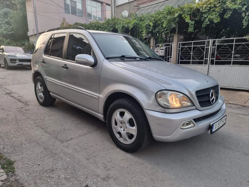Mercedes-Benz ML 270, снимка 2 - Автомобили и джипове - 52943466