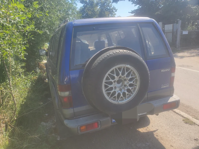 Isuzu Trooper 3.0 D, снимка 3 - Автомобили и джипове - 53254330