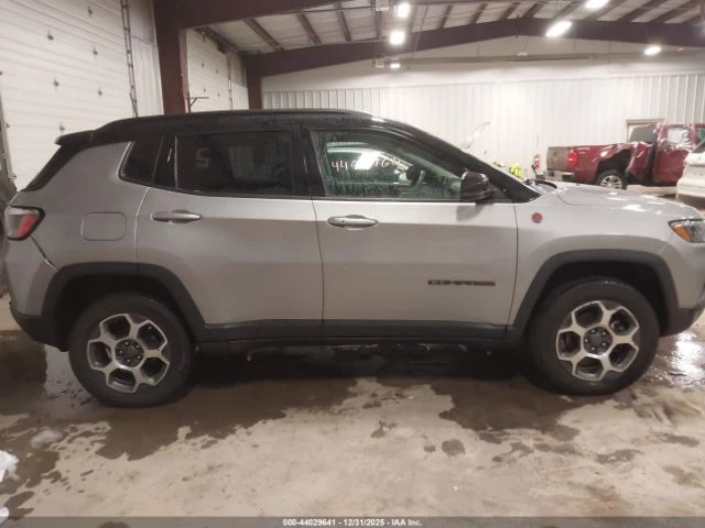 Jeep Compass TRAILHAWK 4X4ЛУКС КОМПАКТЕН ПРОХОДИМ ОФРОУД, снимка 9 - Автомобили и джипове - 53208989