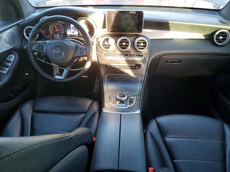 Mercedes-Benz GLC 300 4MATIC* Coupe* Подгрев* Keyless* NAVI - изображение 8