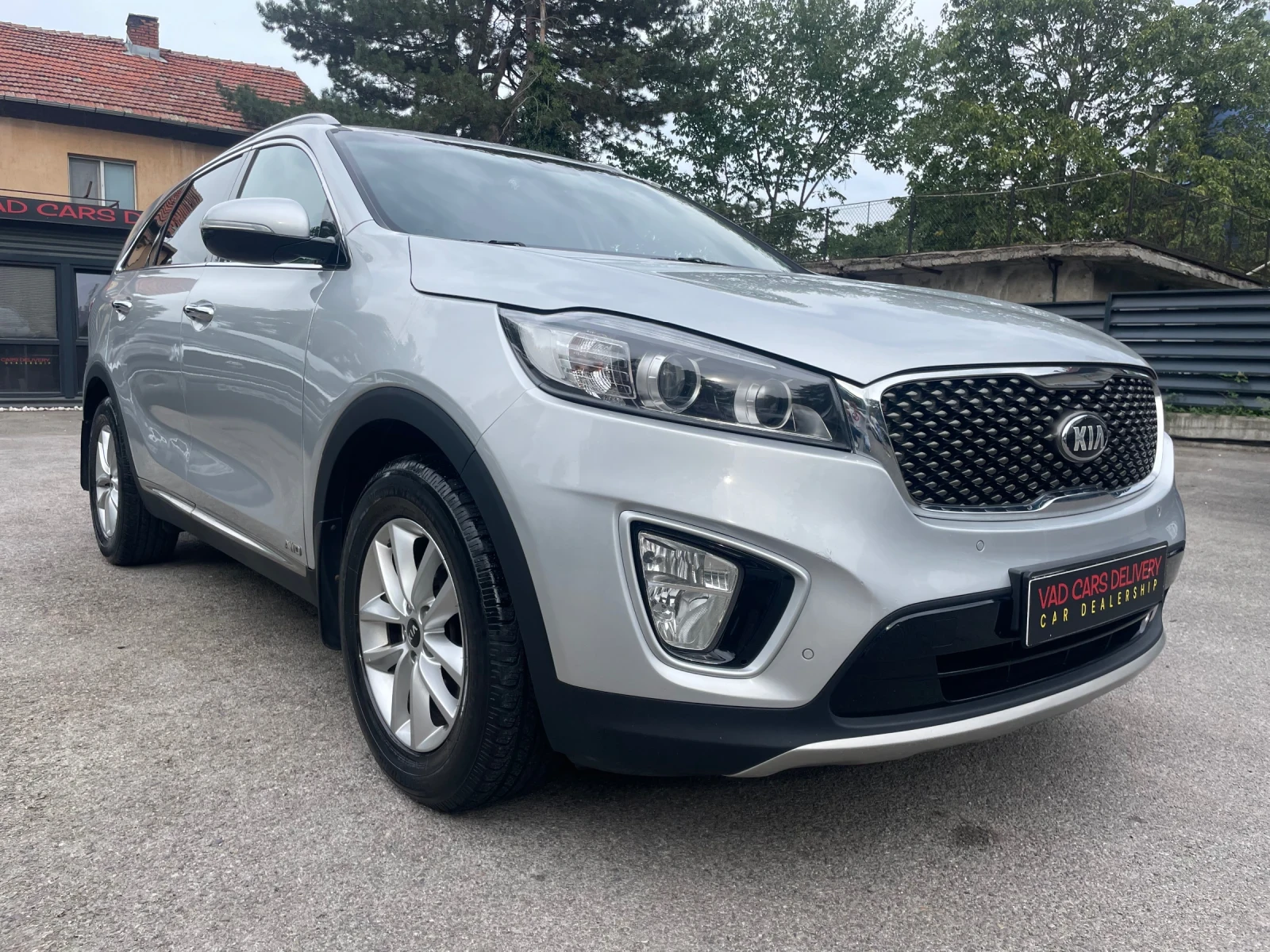 Kia Sorento 2.2CRDI 4WD 200HP 7Местен - изображение 2