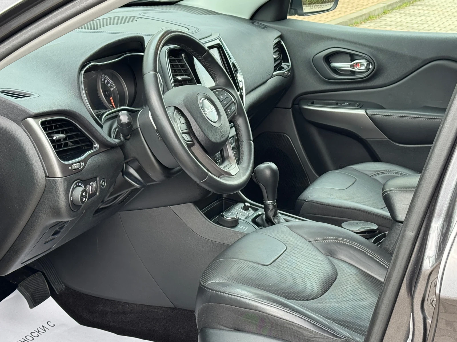 Jeep Cherokee 2.2D-AWD-KEYLESS-КАМЕРА-ПОДГРЕВ-НАВИ-160X.KM-НОВА! - изображение 9