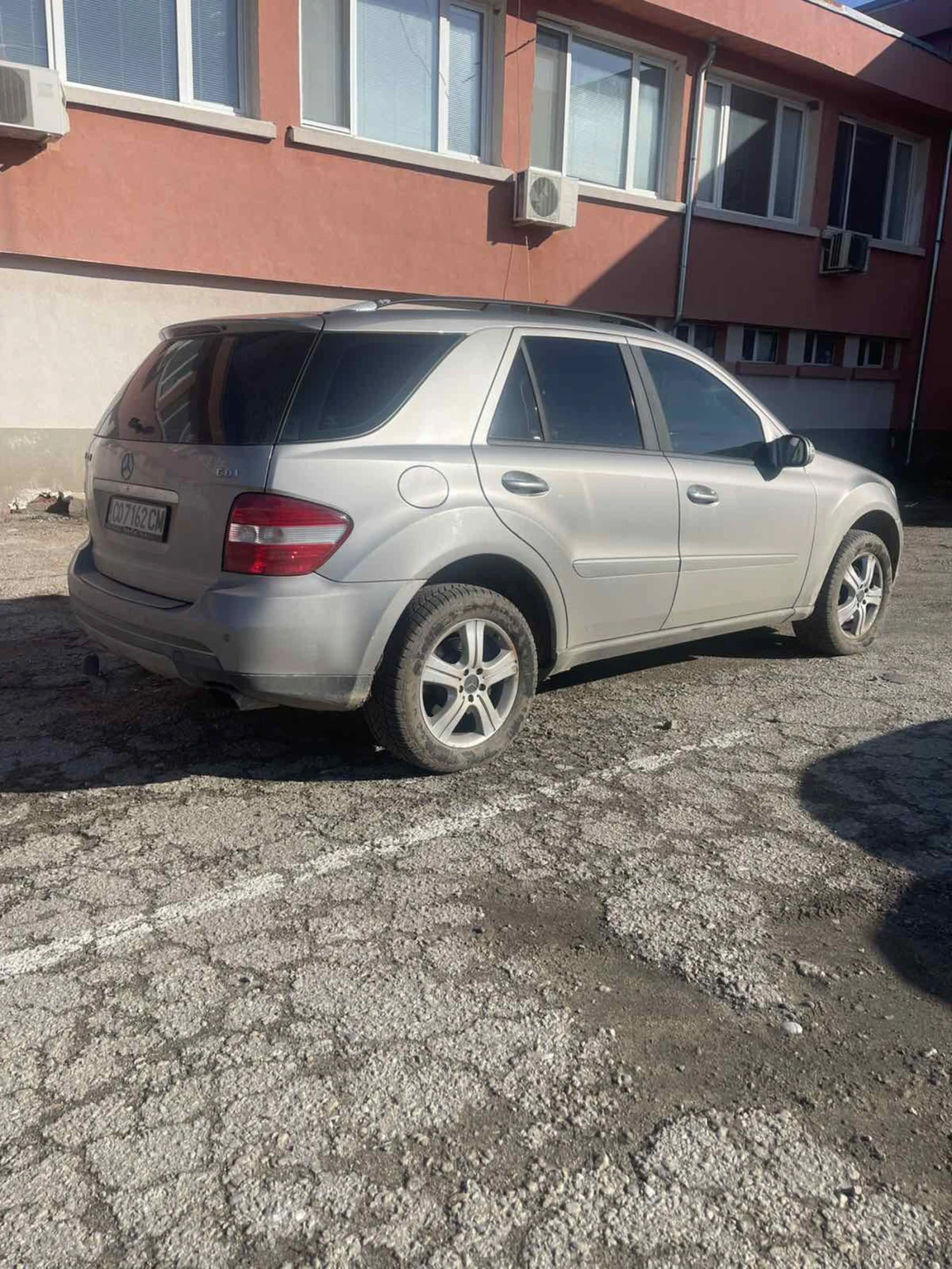 Mercedes-Benz ML 320  - изображение 3