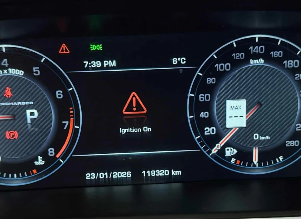 Land Rover Range Rover Sport * 4WD 4dr V8 Supercharged * CARFAX * БЕЗ ПЪРВОНАЧА - изображение 8