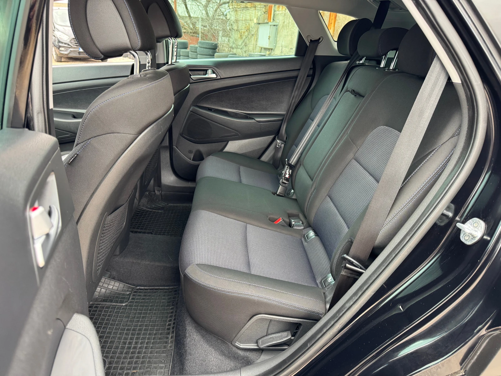 Hyundai Tucson ������� | Mobile.bg � ����������� 12