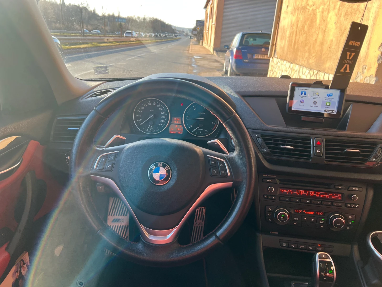 BMW X1 2.5d/X-Drive/подгрев/8ZT/ТОП, снимка 9 - Автомобили и джипове - 53850657