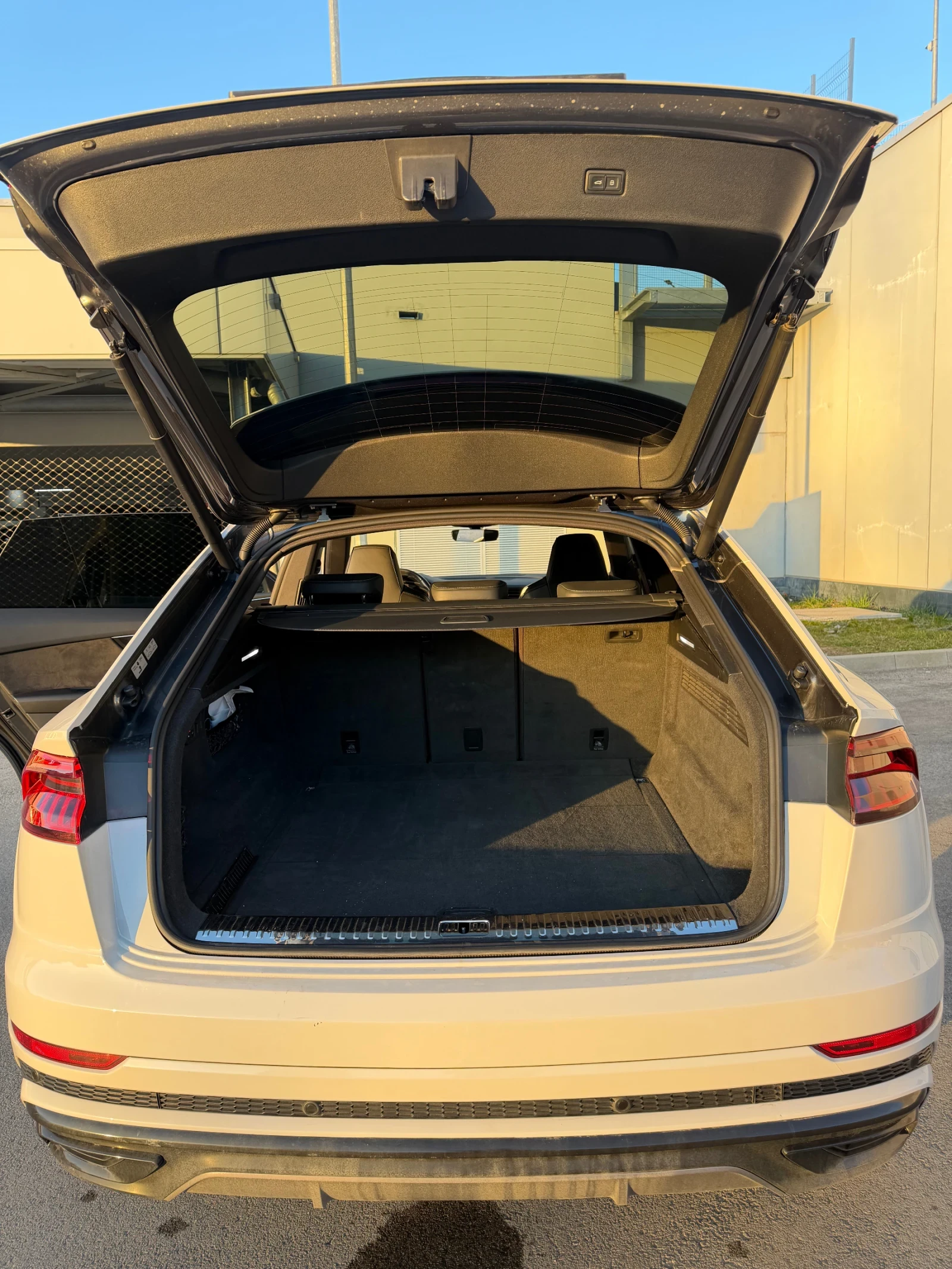 Audi Q8, снимка 11 - Автомобили и джипове - 54070441