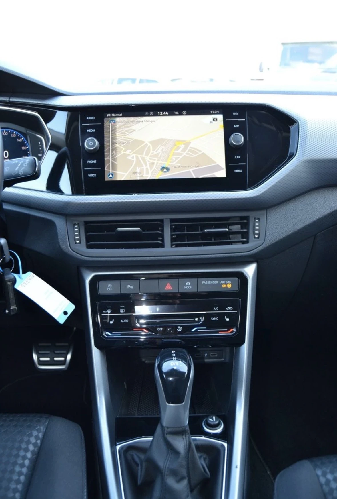 VW T-Cross Гаранционен 37 000км, снимка 12 - Автомобили и джипове - 54139969