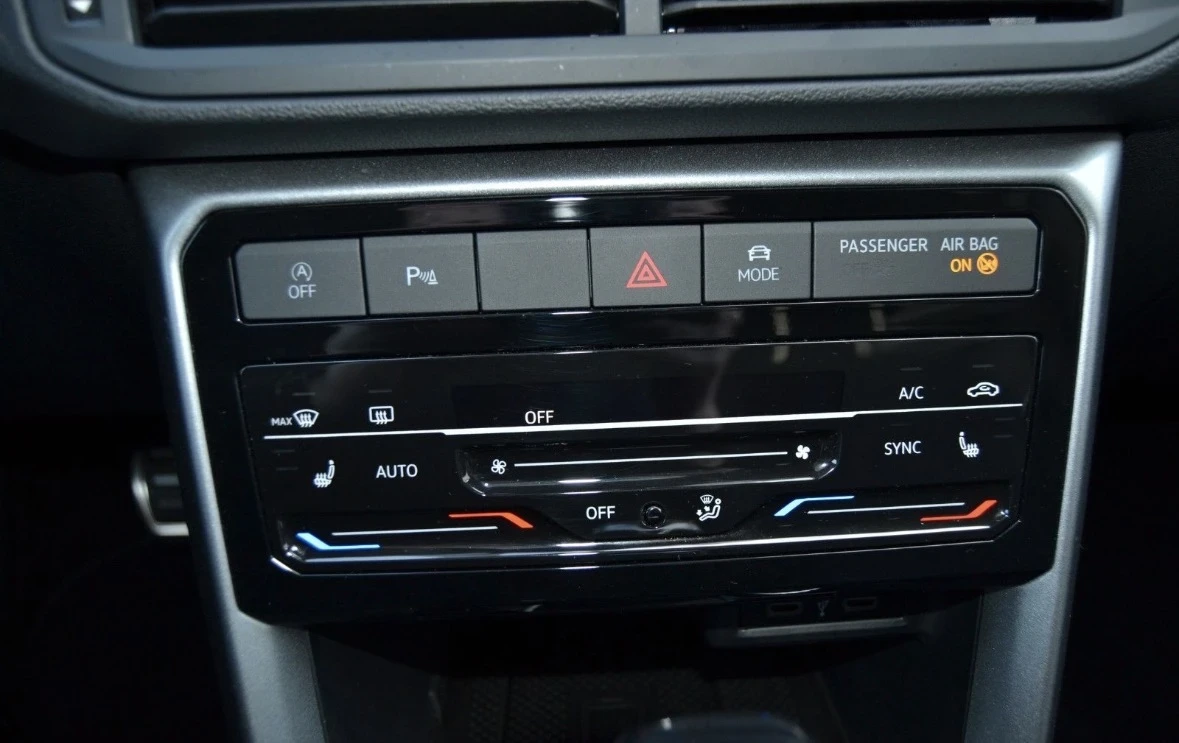 VW T-Cross Гаранционен 37 000км, снимка 13 - Автомобили и джипове - 54139969