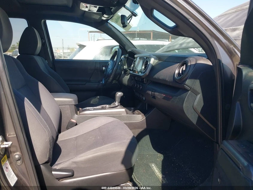 Toyota Tacoma Trd Sport, снимка 5 - Автомобили и джипове - 54248825