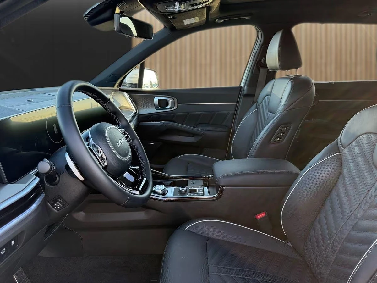 Kia Sorento 1.6HEV/215HP/PLATINUM/360/4X4/7SEAT/PANO/BOSE/397z, снимка 9 - Автомобили и джипове - 54439898