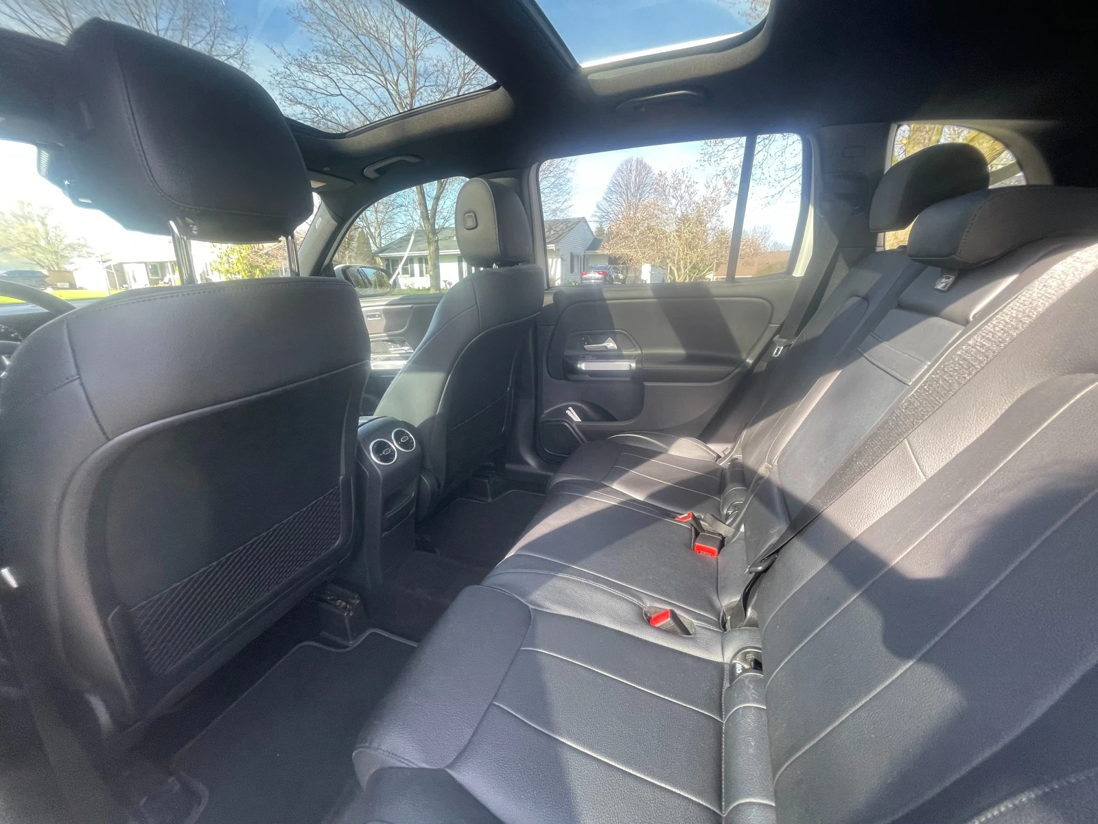 Mercedes-Benz GLB, снимка 9 - Автомобили и джипове - 54663486