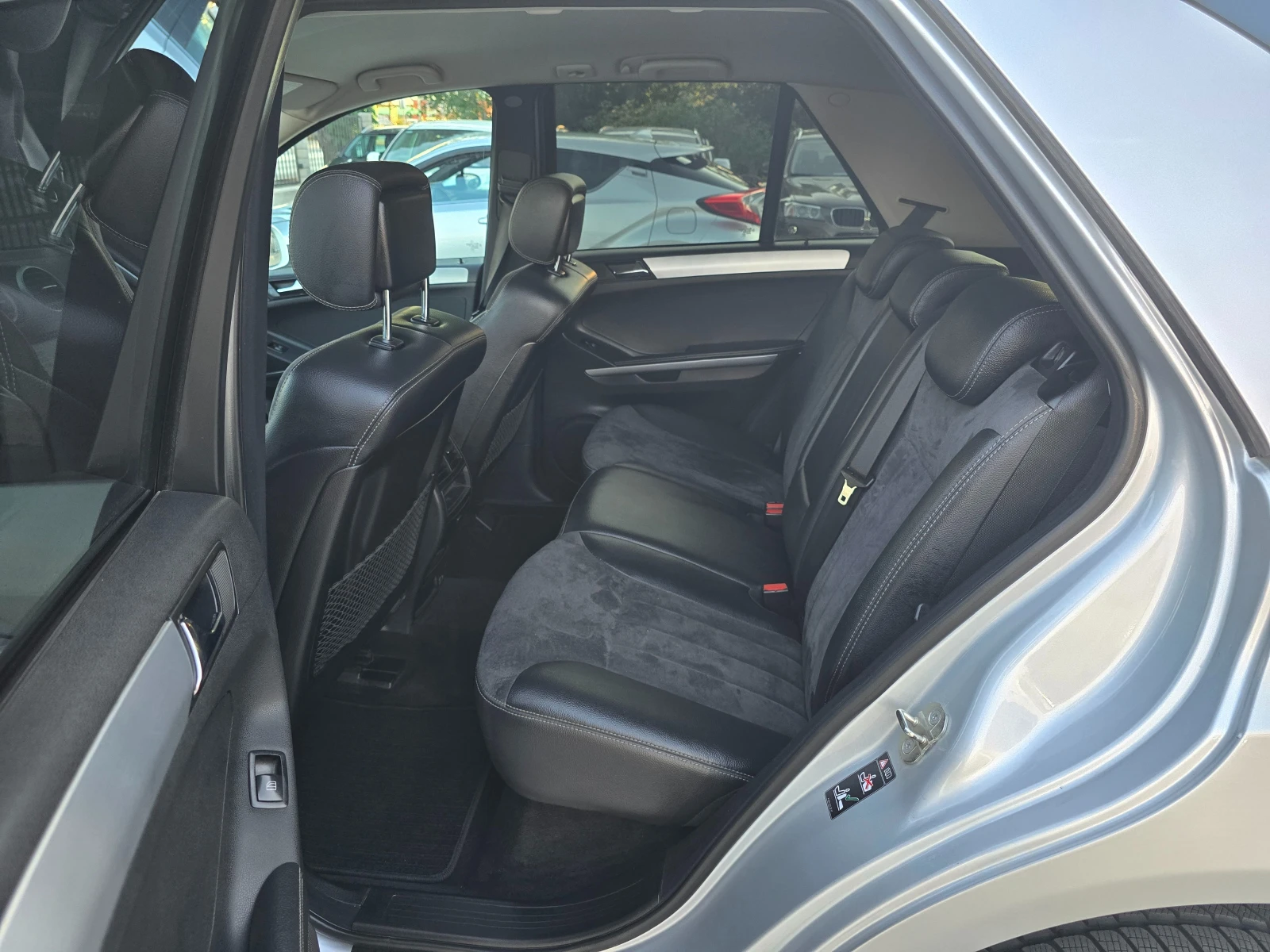 Mercedes-Benz ML 280 3.0CDI, V6, 4-Matic, Подгрев!, снимка 8 - Автомобили и джипове - 55011550