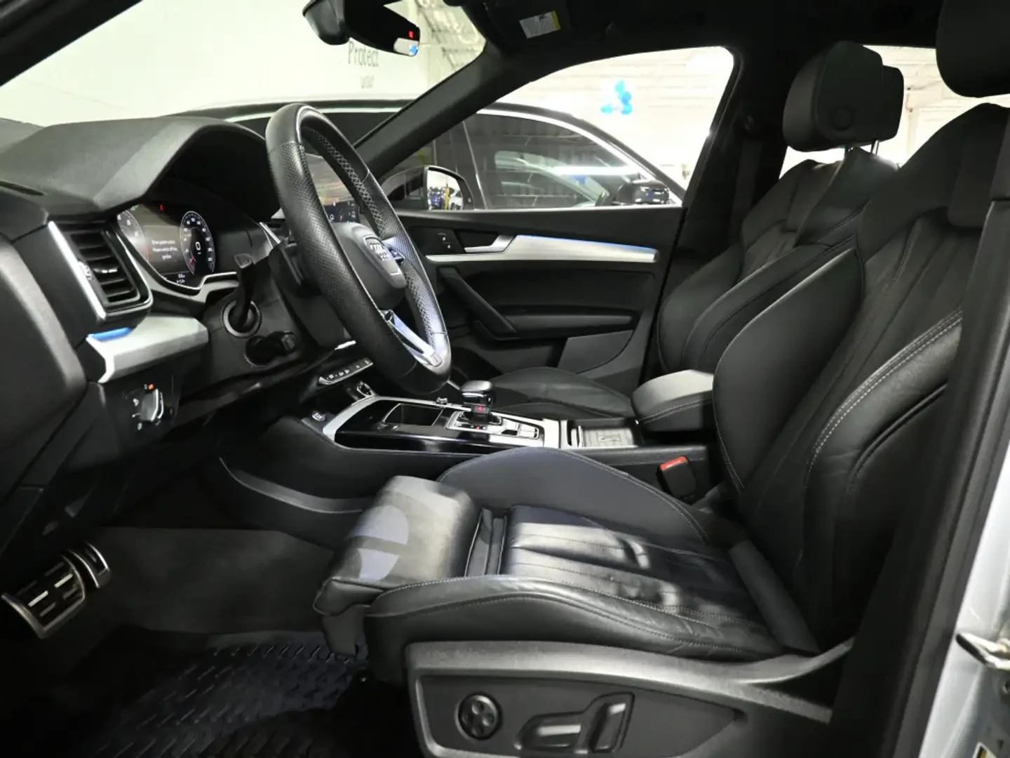 Audi Q5 S-LINE/BLACK OPTICS/PANO/DIGITAL/AMBIENT/, снимка 8 - Автомобили и джипове - 55661457