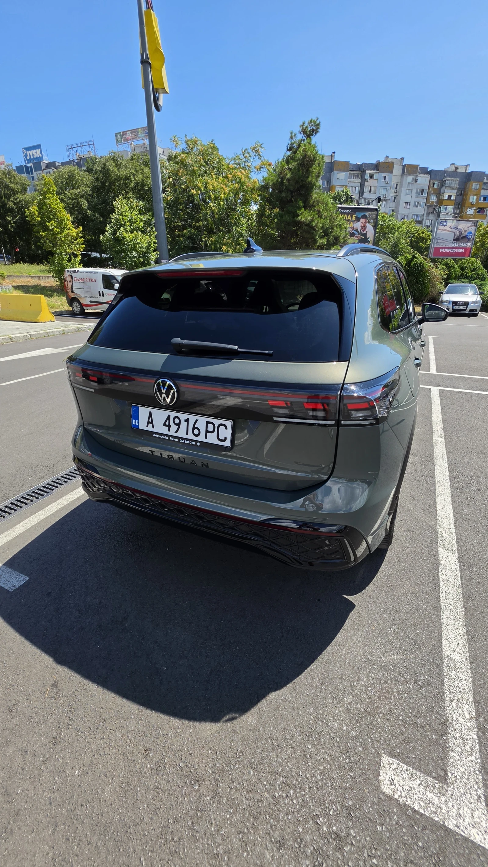 VW Tiguan, снимка 6 - Автомобили и джипове - 55671128