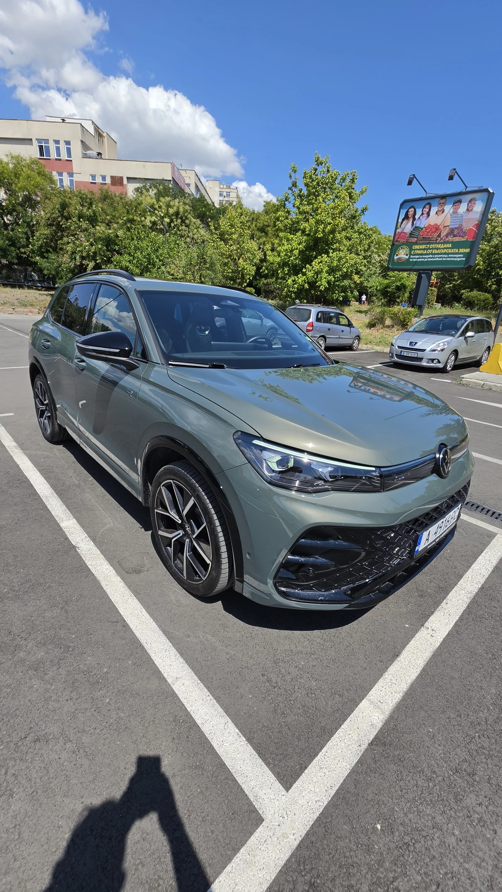 VW Tiguan, снимка 3 - Автомобили и джипове - 55671128