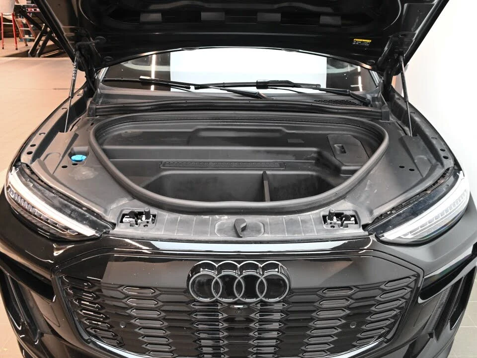 Audi Q6 TECHNIK* S LINE* DUAL SCREEN* BANG&OLUFSEN* ������ | Mobile.bg � ����������� 5