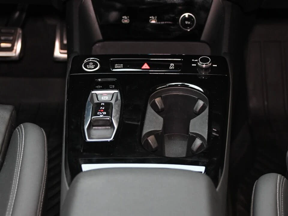 Audi Q6 TECHNIK* S LINE* DUAL SCREEN* BANG&OLUFSEN* ������ | Mobile.bg � ����������� 15