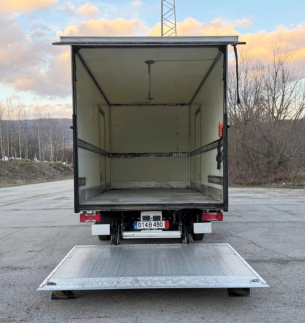 Iveco Daily 35-170* 3.0L* БОРД* КЛИМА* ВЪЗГЛАВНИЦИ* 3.5т N1 - изображение 7