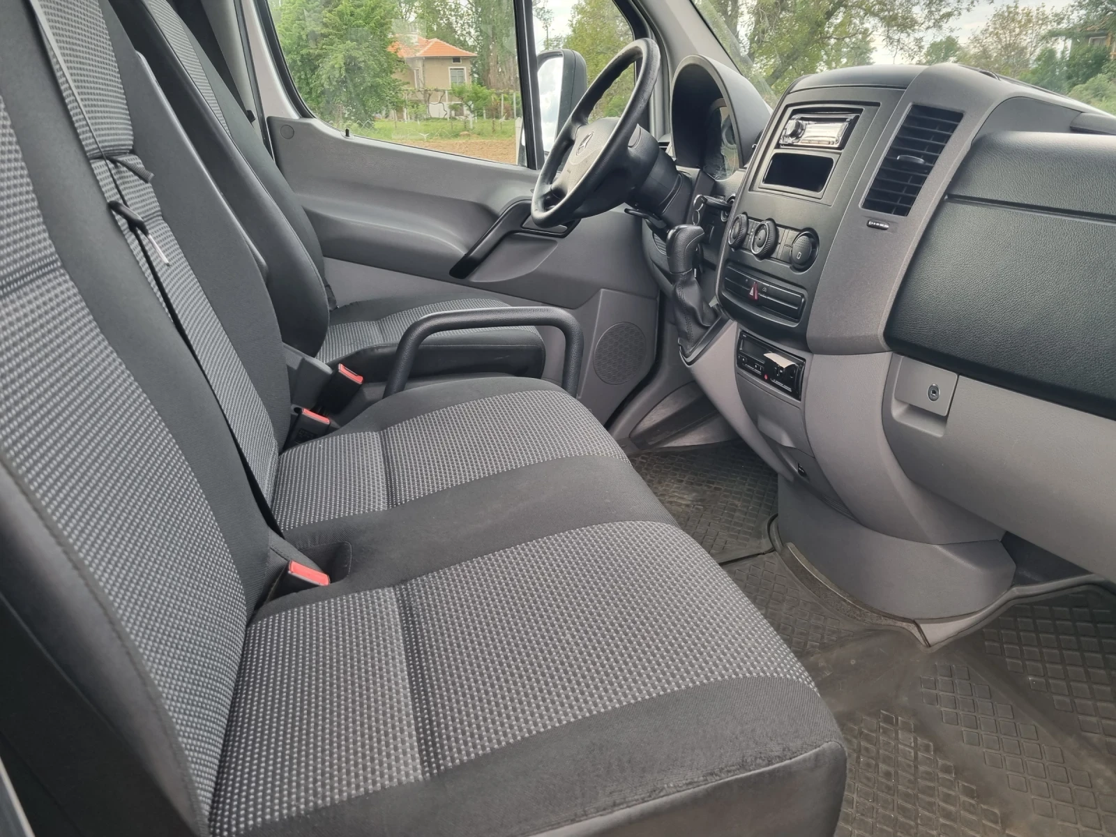 Mercedes-Benz Sprinter 519 3.0D Aвтоматик! - изображение 10