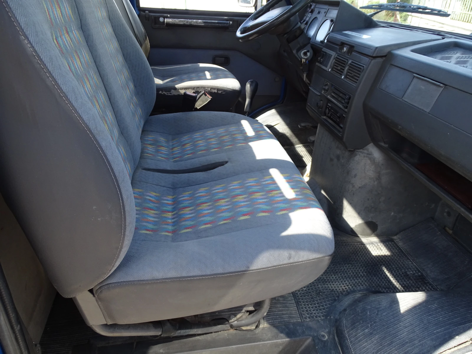 Iveco Daily 35C12  КАТ. * Б* НОВ ВНОС ОТ ШВЕЙЦАРИЯ , снимка 13 - Бусове и автобуси - 55222878