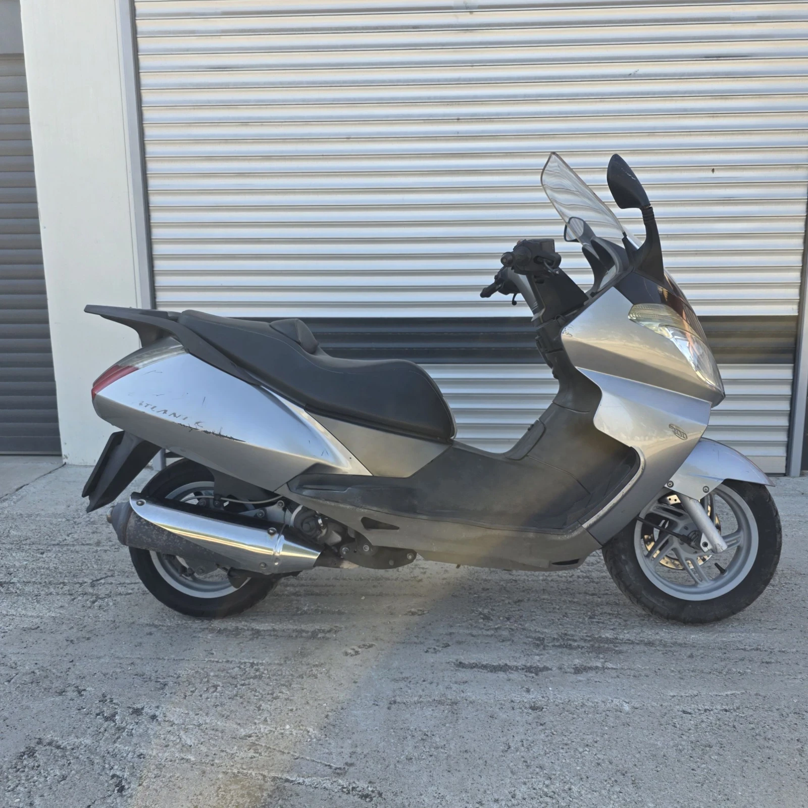 Aprilia Atlantic 200, снимка 9 - Мотоциклети и мототехника - 55093517