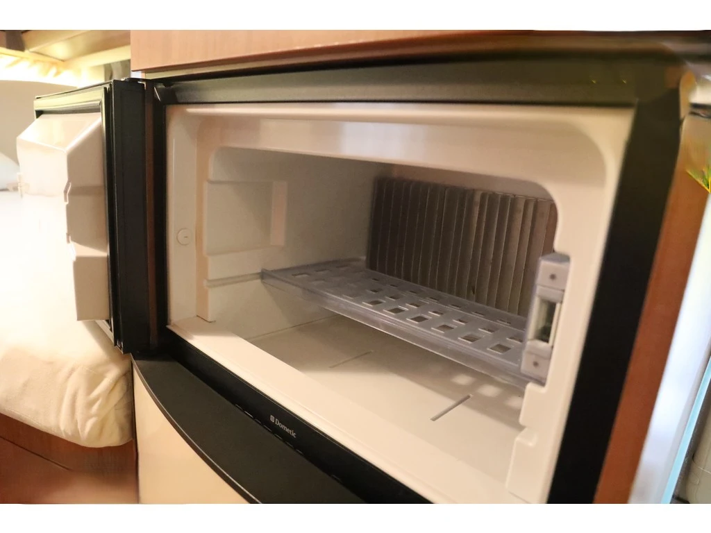������ Euramobil Terrestra T 710 EB 2.3 MJ  | Mobile.bg � ����������� 10