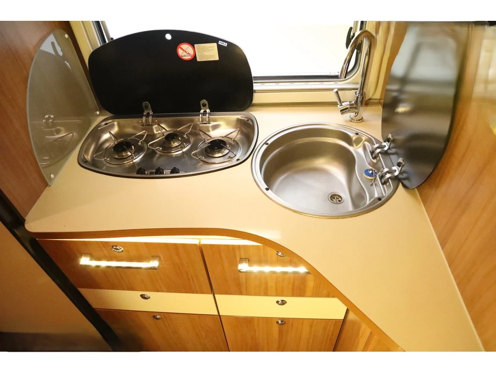������ Euramobil Terrestra T 710 EB 2.3 MJ  | Mobile.bg � ����������� 9