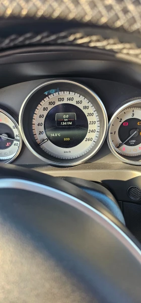 Mercedes-Benz E 200, снимка 11