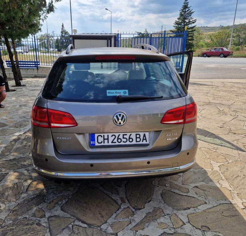 VW Passat 2.0 TDI BlueMotion B7, снимка 5 - Автомобили и джипове - 47301036