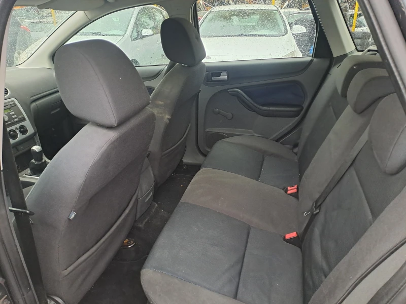 Ford Focus 1.6 TDCI, снимка 13 - Автомобили и джипове - 47970650