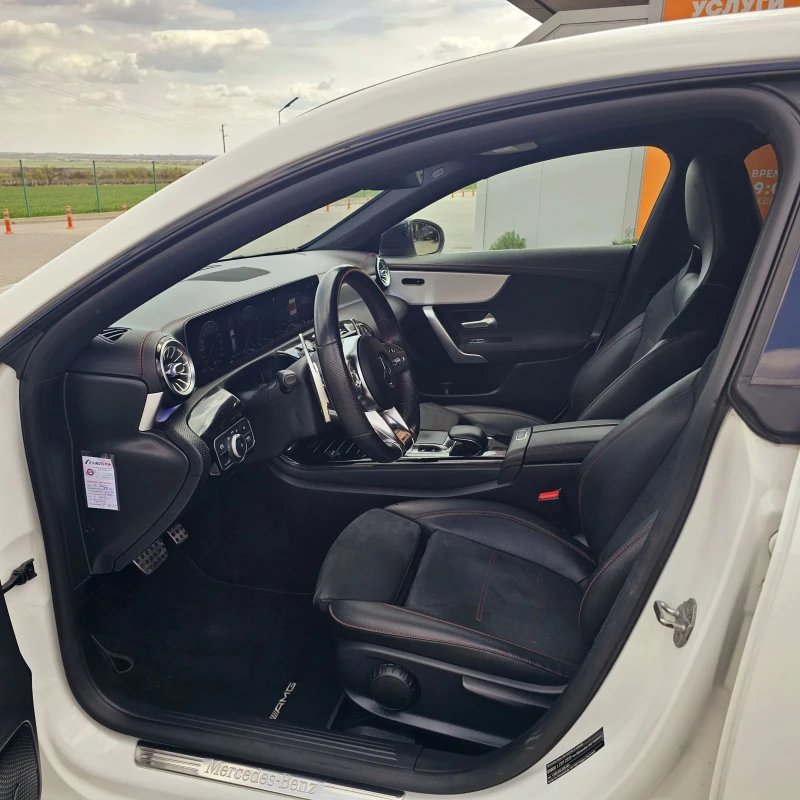Mercedes-Benz CLA 220 AMG, снимка 16 - Автомобили и джипове - 51249401