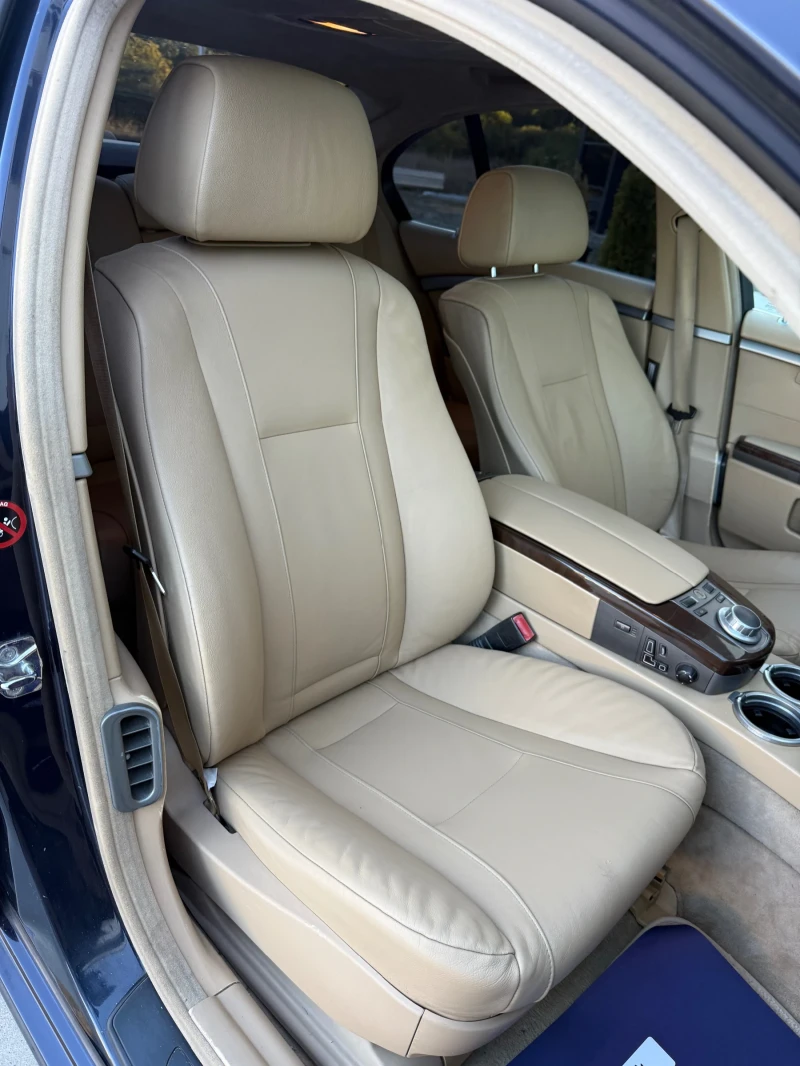 BMW 730 Facelift/Алкантара Таван/Подгрев, снимка 9 - Автомобили и джипове - 51843839