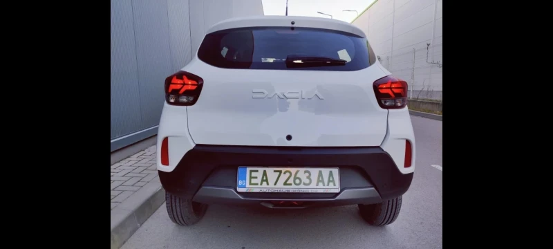 Dacia Spring Comfort+ , снимка 4 - Автомобили и джипове - 52340441
