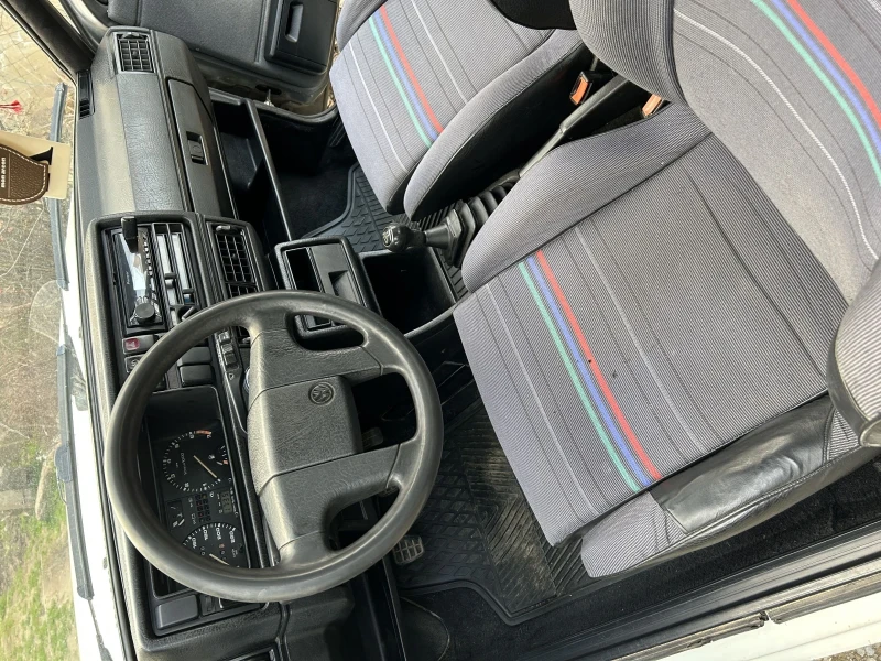 VW Golf Хечбек, снимка 6 - Автомобили и джипове - 52726575