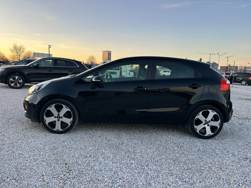 Kia Rio 1.4 D, НАВИ, ПОДГРЕВ, КЕЙЛЕС, ТОП!!!, снимка 4 - Автомобили и джипове - 53119132