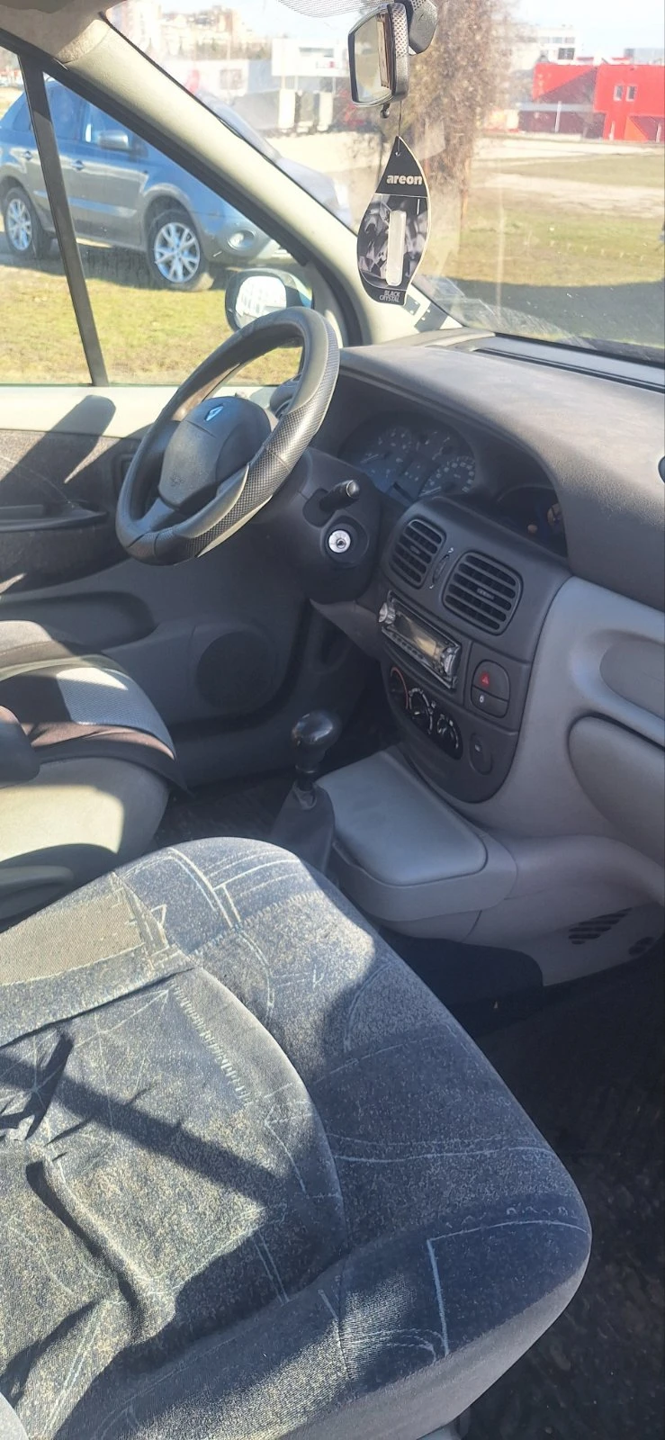 Renault Scenic 1.6 , снимка 4 - Автомобили и джипове - 48678436