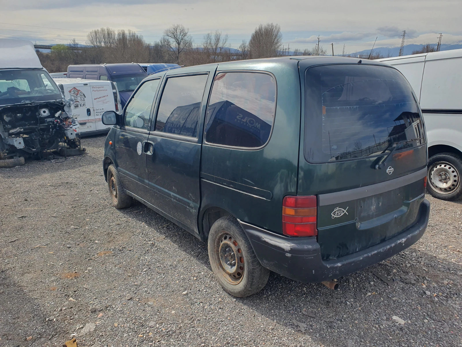 Nissan Serena 2.3d/на части  - изображение 3