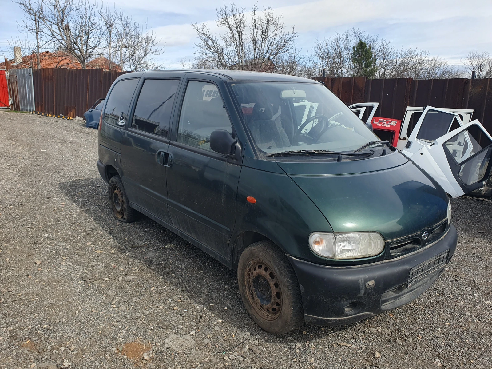 Nissan Serena 2.3d/на части  - [1] 