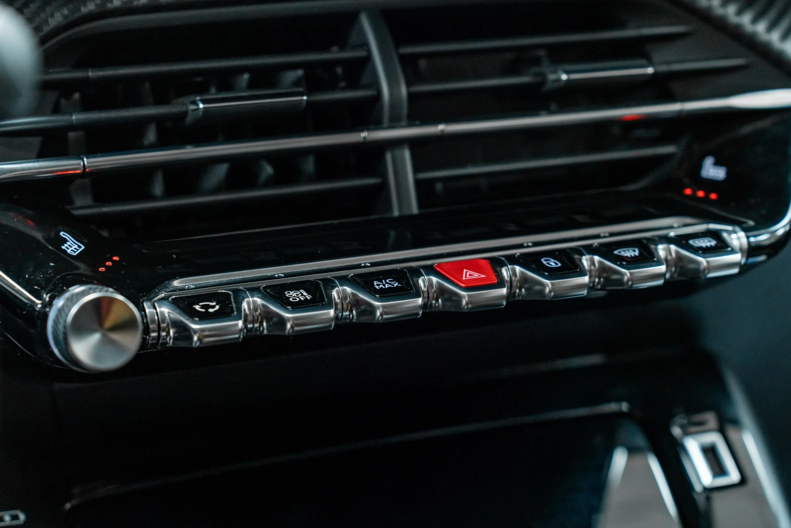 Peugeot 2008 1.2 PureTech | Mobile.bg   11