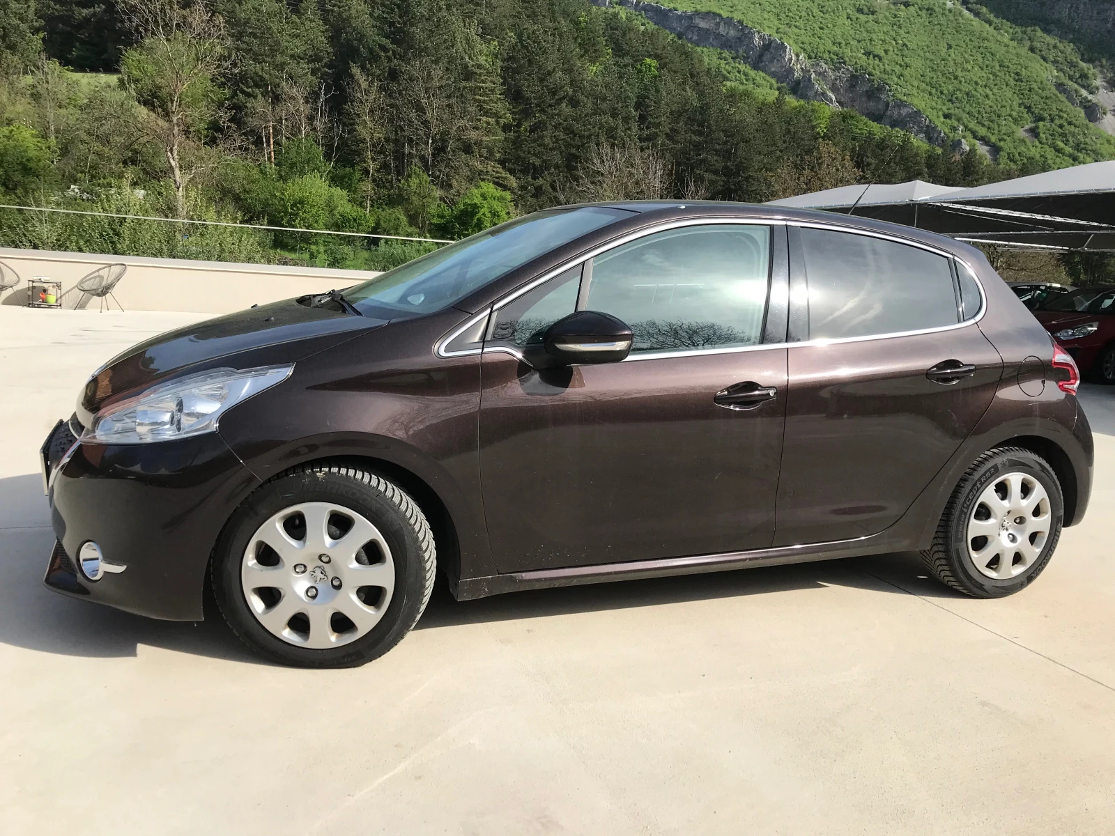 Peugeot 208 1, 4бен.104х.км.Evro 5b. - изображение 6