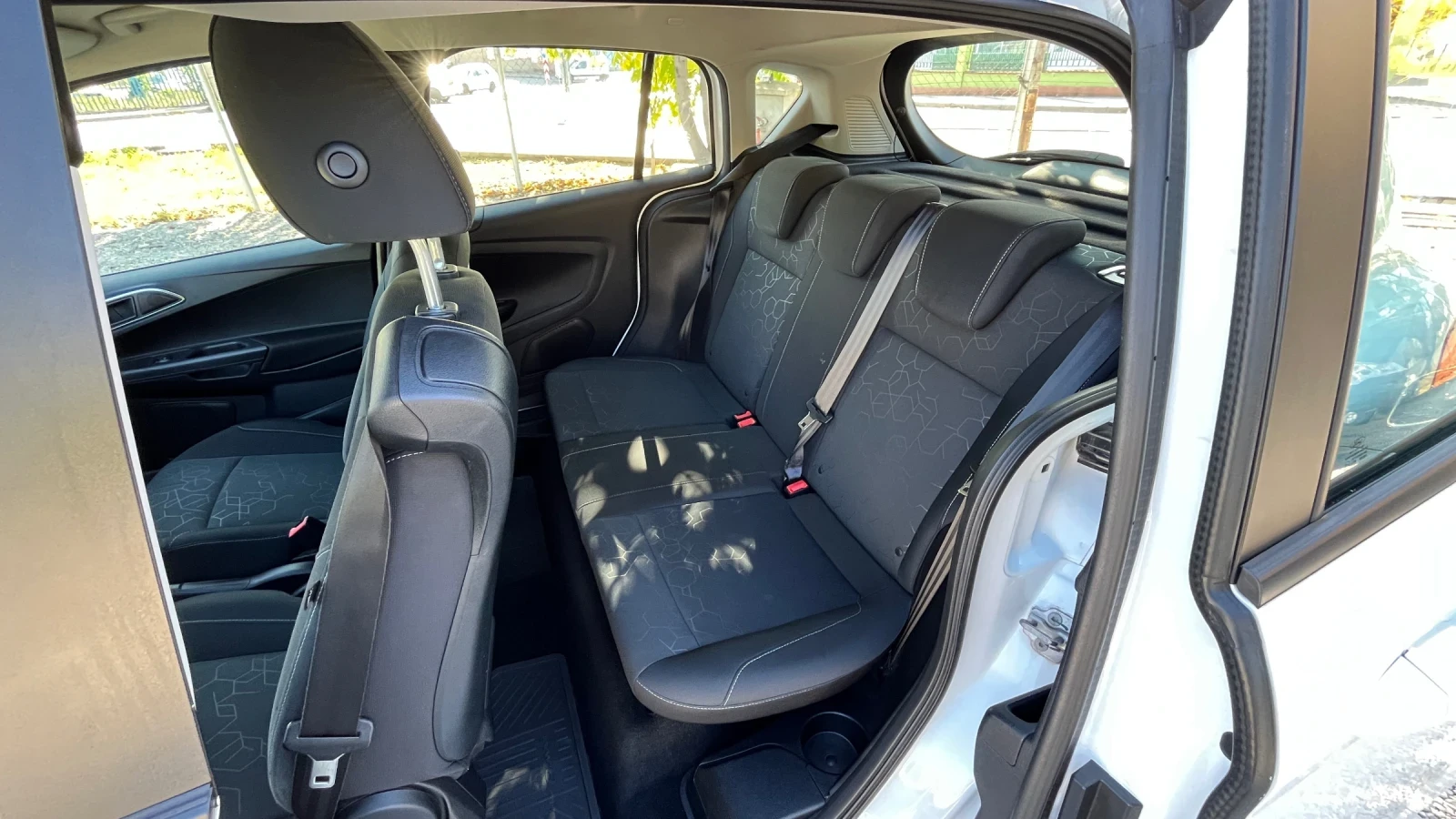 Ford B-Max 1.4 TREND 90 | Mobile.bg — изображение 11