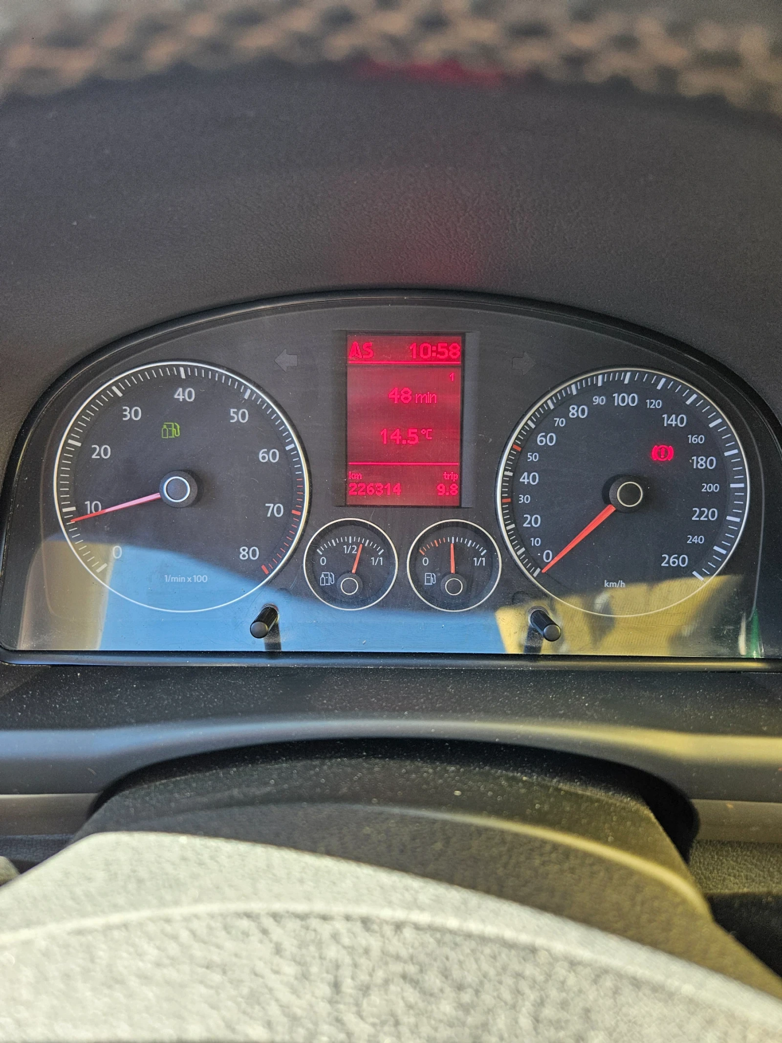 VW Touran  | Mobile.bg   11