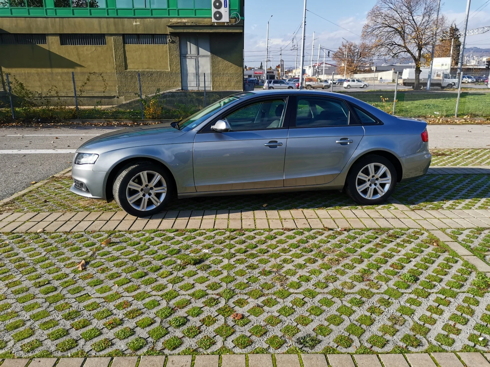 Audi A4 Седан - изображение 5