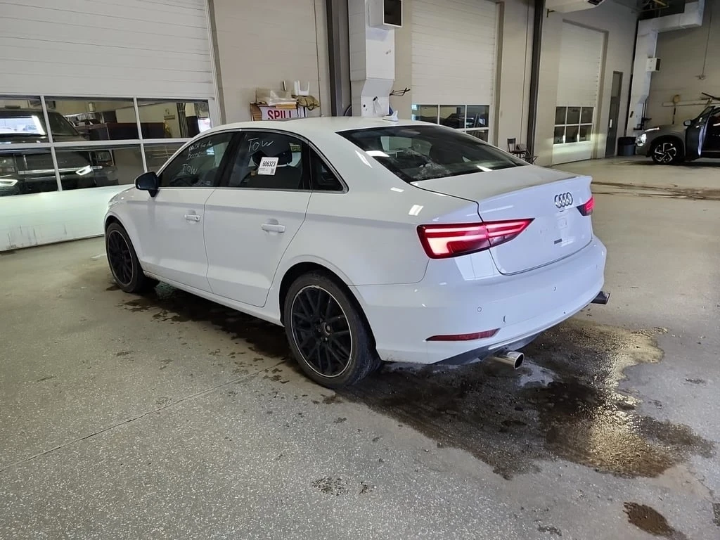 Audi A3 * TECHNIK * CARFAX * БЕЗ ПЪРВОНАЧАЛНА ВНОСКА - изображение 4