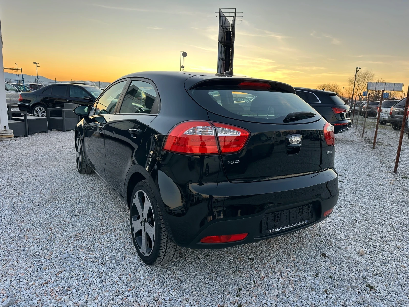 Kia Rio 1.4 D, НАВИ, ПОДГРЕВ, КЕЙЛЕС, ТОП!!! - изображение 5