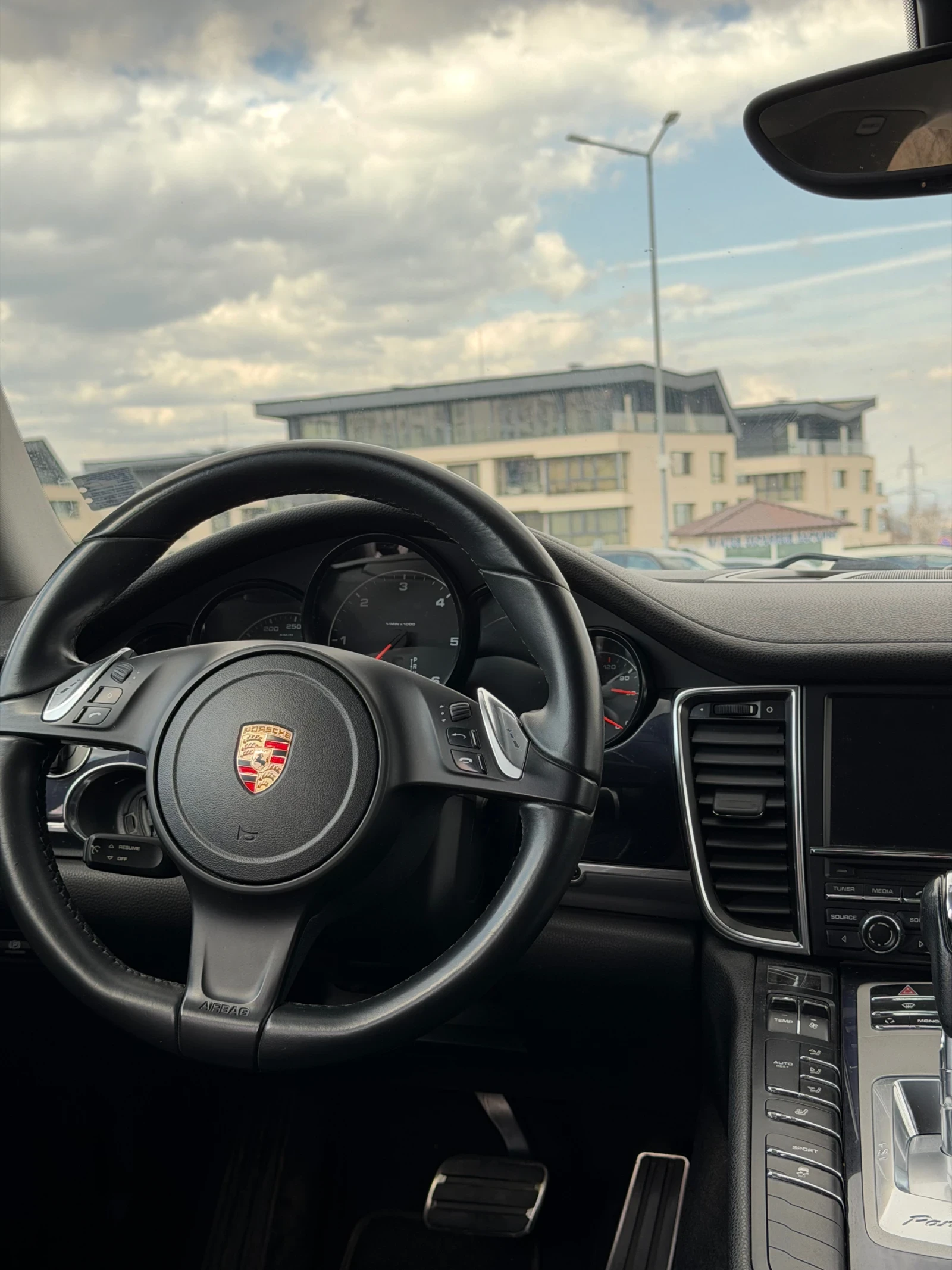 Porsche Panamera 3.0TDI Platinum Edition , снимка 12 - Автомобили и джипове - 53345338