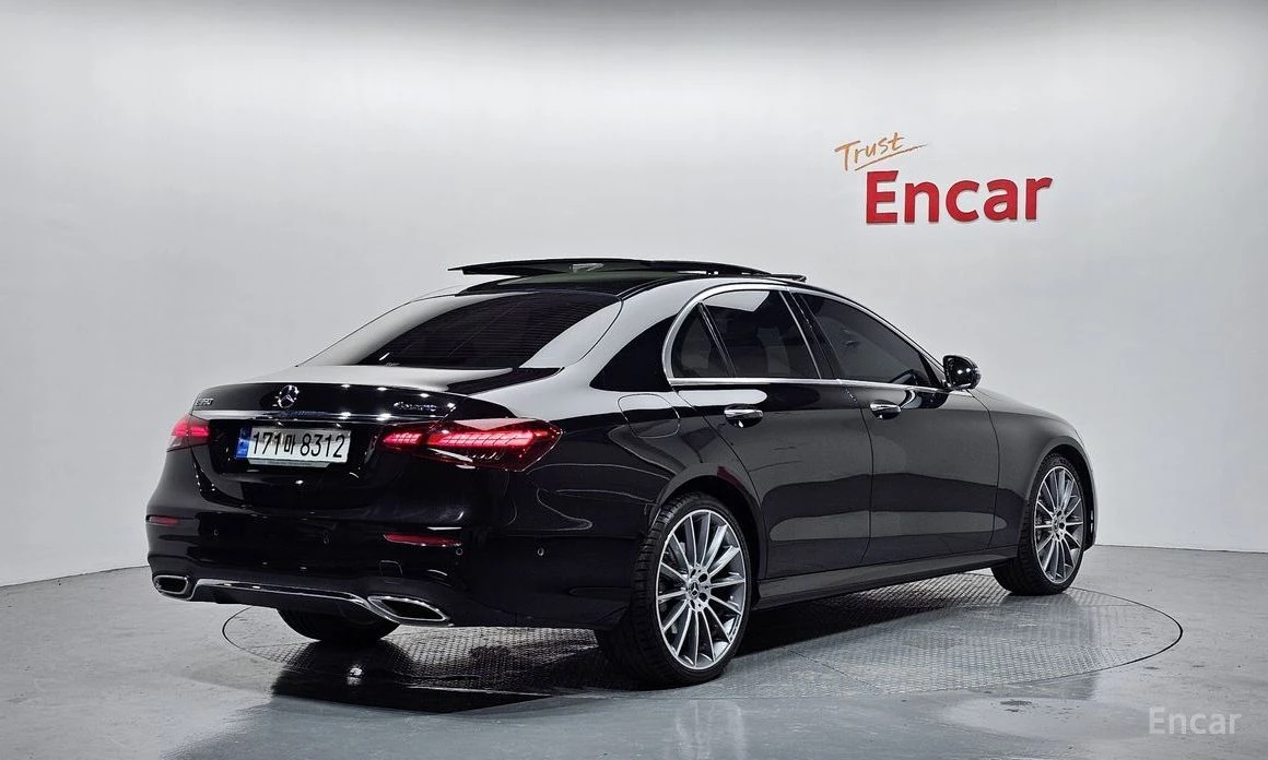 Mercedes-Benz E 350  - изображение 2