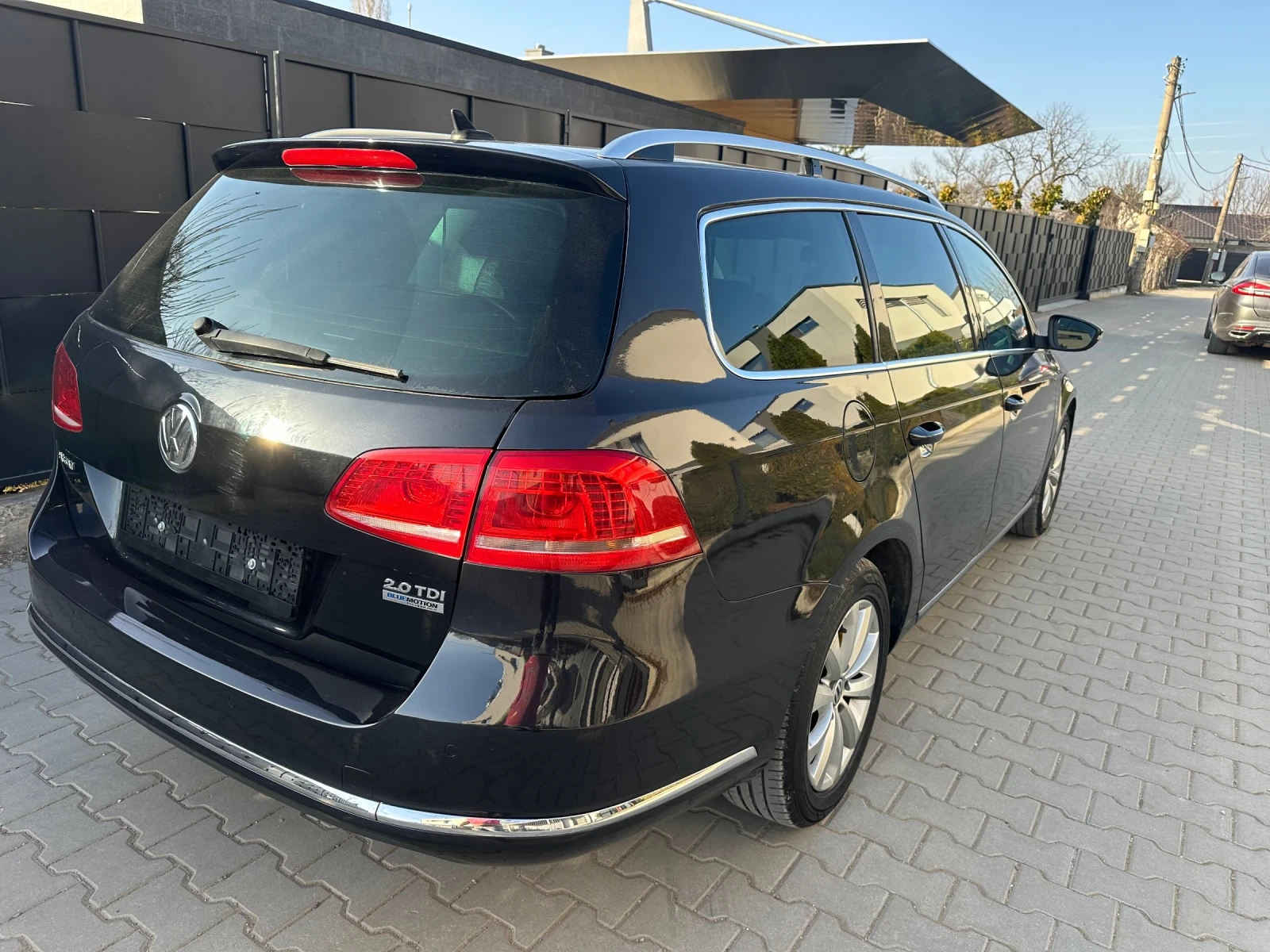 VW Passat 2.0-TDI-АВТОМАТИК-КОЖА, снимка 4 - Автомобили и джипове - 53840440